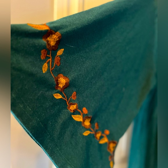 Flare sleeve BoHo top - Picture 3 of 3